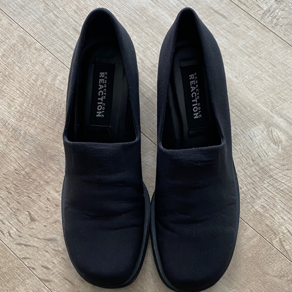 Kenneth Cole Reaction Women's Black Loafers